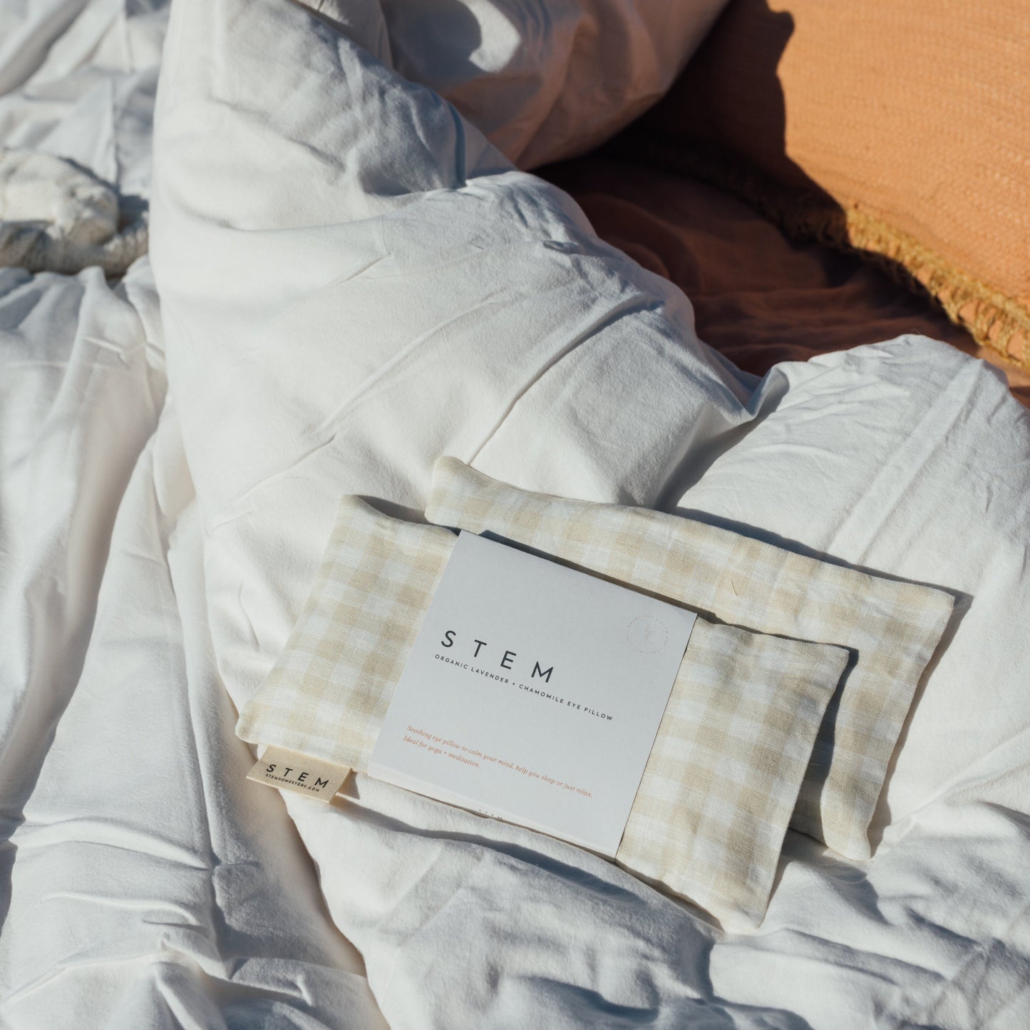 LAVENDER + CHAMOMILE EYE PILLOW - BONE GINGHAM (Limited Edition)