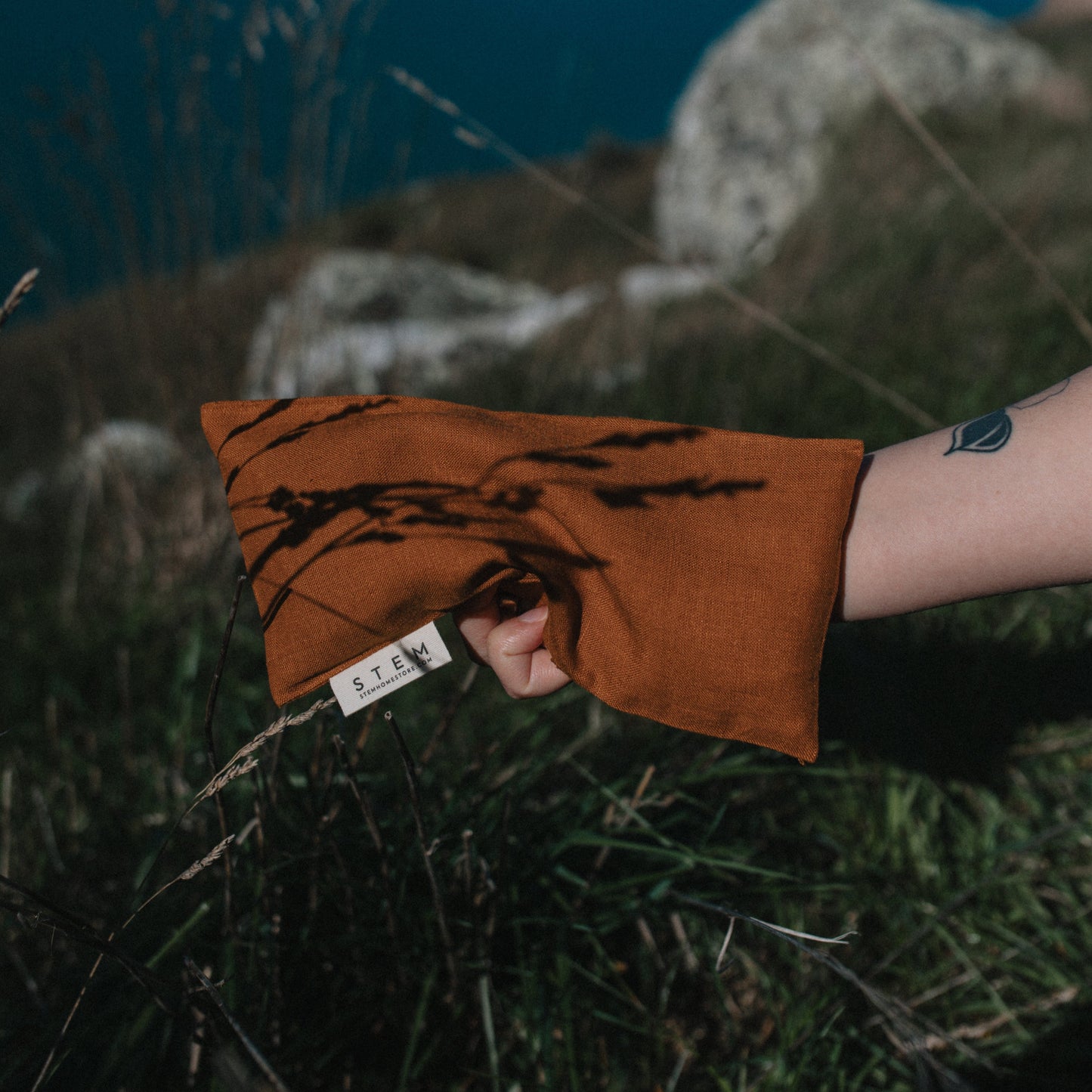 LAVENDER + CHAMOMILE EYE PILLOW - CLAY